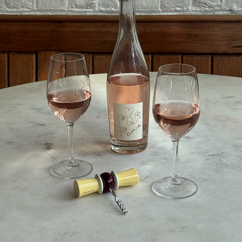 Bow Tie Corkscrew amie