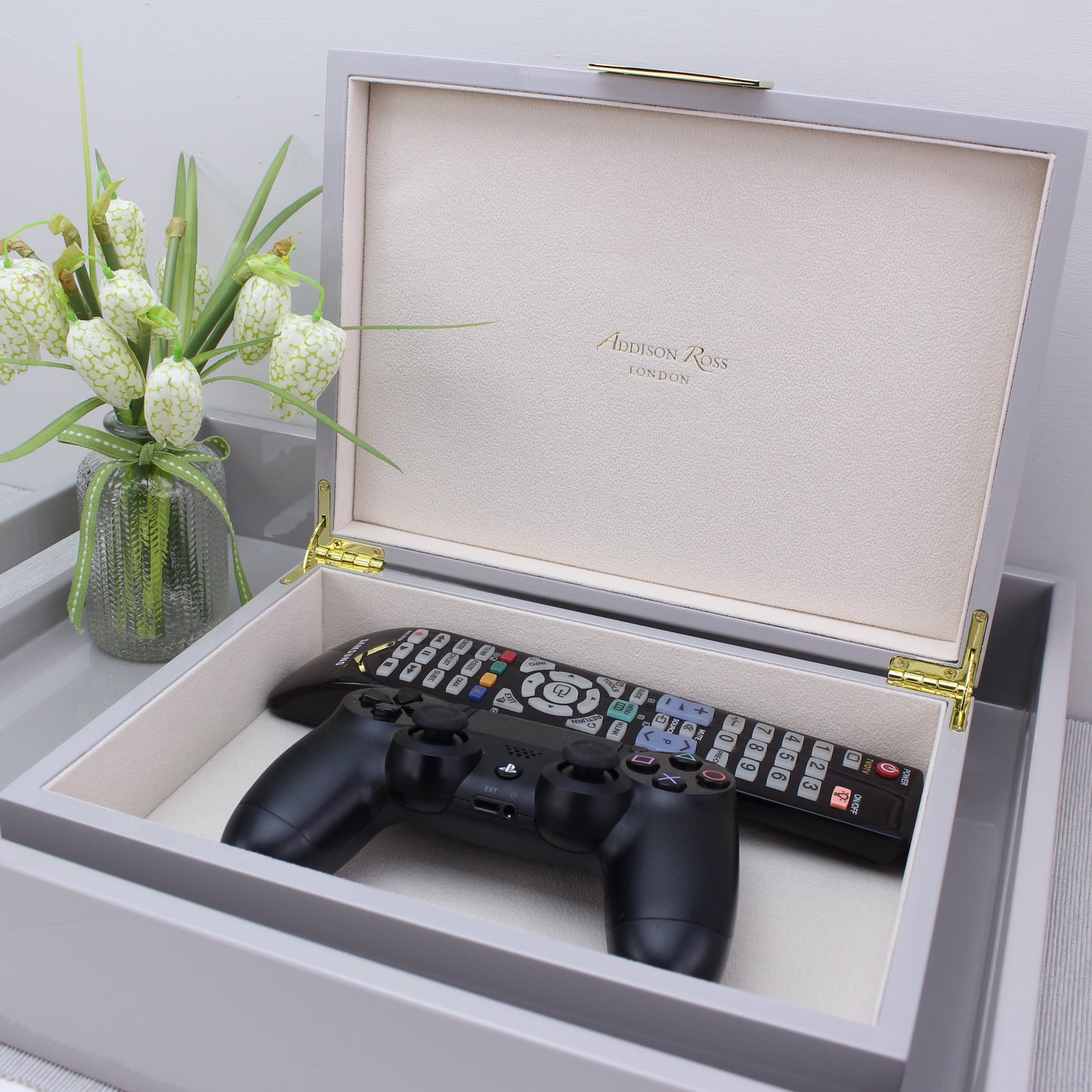 Large White Lacquer Box With Gold