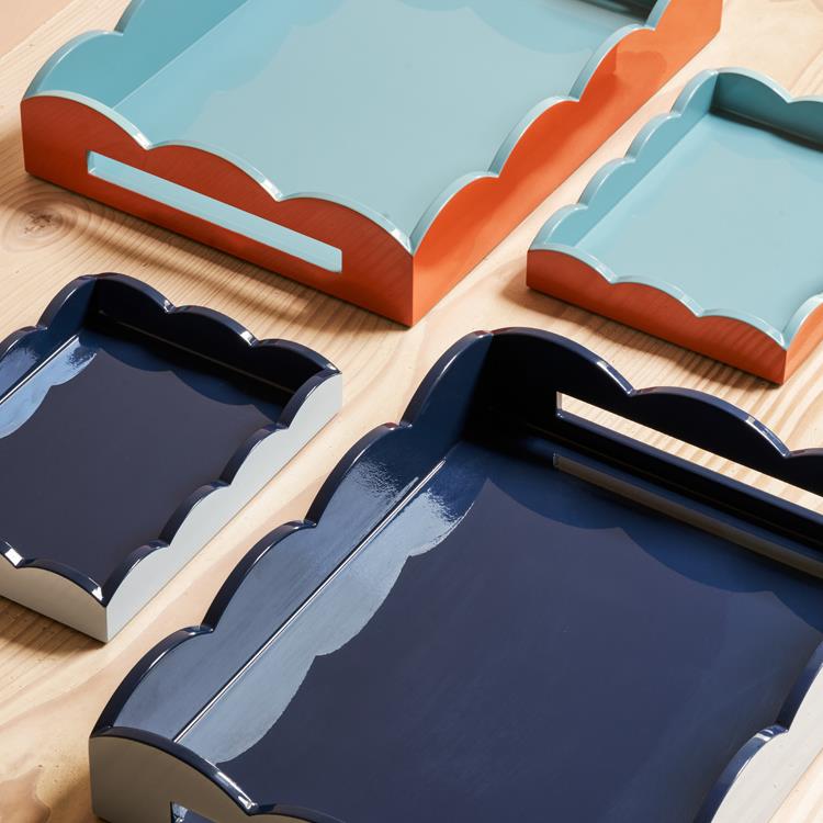 Pale Denim & Navy Lacquered Scallop Medium Two-Tone Tray